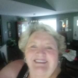 Meet your Posher, Gloria
